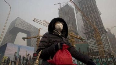 Beijing creates anti-smog police to confront air polluters