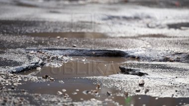 Frost cracks roads in Chisinau