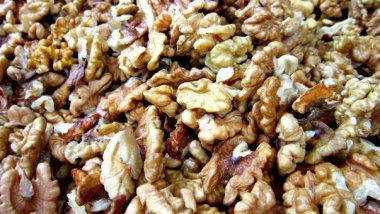 46-year-old man caught smuggling over one ton of walnuts