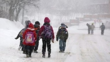 Frost makes kids’ vacation longer