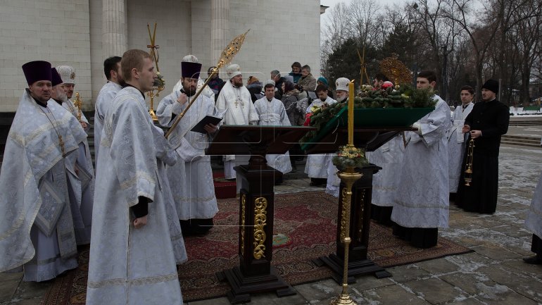 The feast of Epiphany Eve celebrated by Orthodox Christians (PHOTOREPORT)