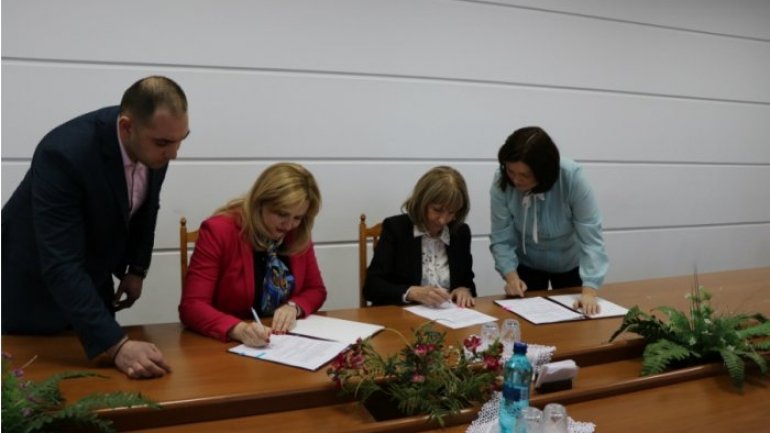 Ministry of Health and UNDP sign agreement of medicines purchase for 2017