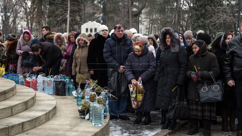 The feast of Epiphany Eve celebrated by Orthodox Christians (PHOTOREPORT)