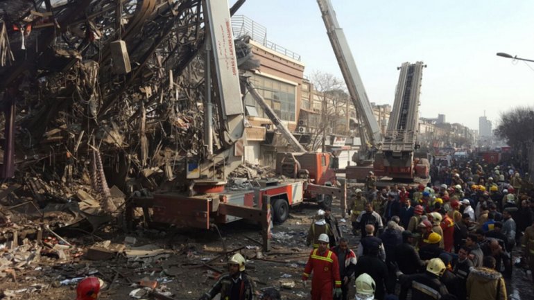 At least 75 dead after building collapses following devastating fire in Tehran (PHOTO/VIDEO)