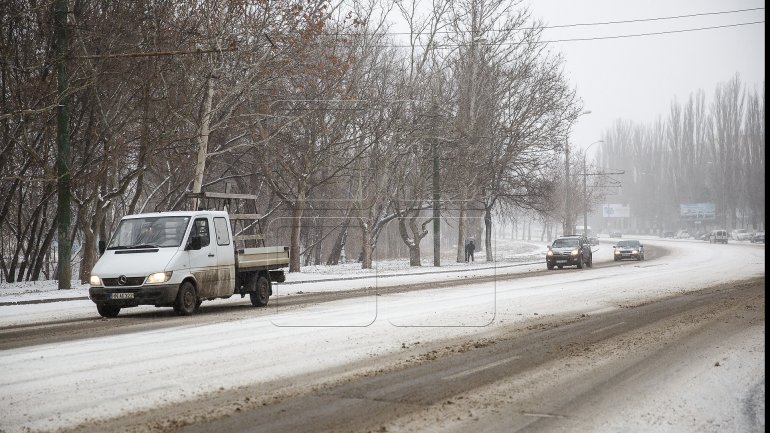 Blizzard hits Moldova bringing heavy snow and strong winds