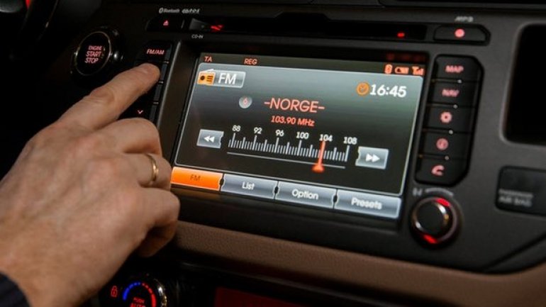 Norway ignores bad reception and starts FM radio switch-off