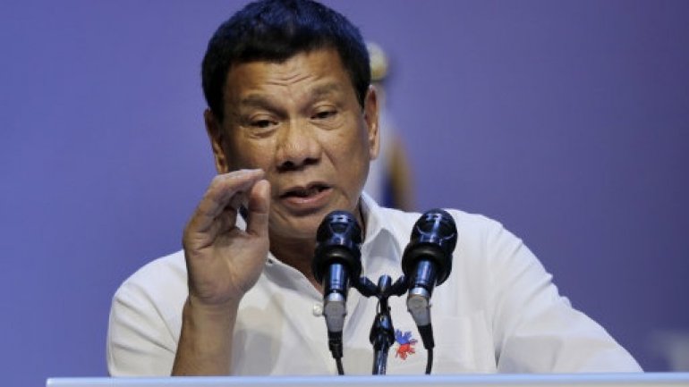 Philippines government to give free contraceptives