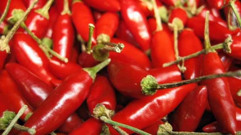 Study: Eating hot chili peppers may help you live longer