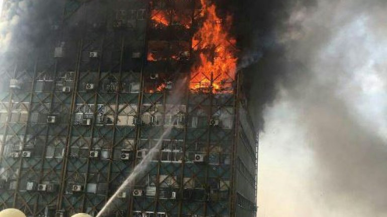 At least 75 dead after building collapses following devastating fire in Tehran (PHOTO/VIDEO)