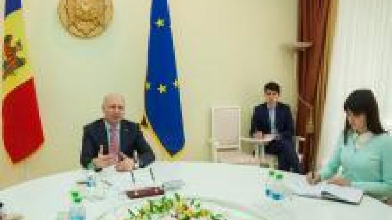 Prime Minister Pavel Filip held meeting with Ambassador of Azerbaijan to Moldova (PHOTO)