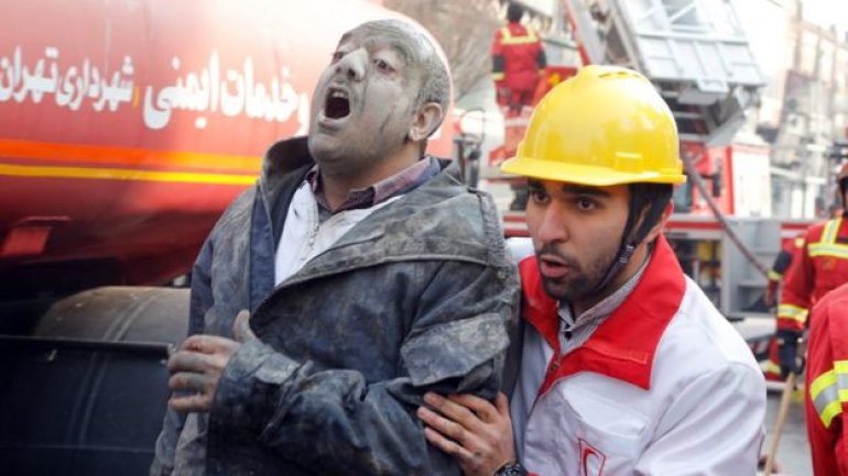 At least 75 dead after building collapses following devastating fire in Tehran (PHOTO/VIDEO)