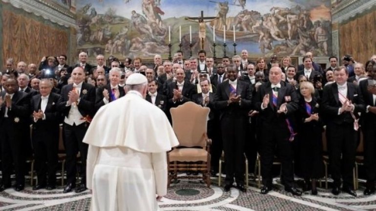 Pope Francis: Jihadist attacks are "homicidal madness"