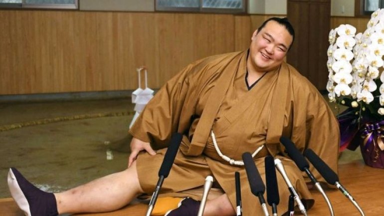 Japan gets first sumo champion in 19 years