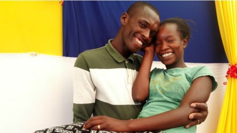 Kenyan couple get popular on social media after having $1 wedding