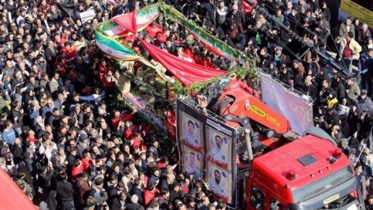 Funeral for firemen dead in Tehran building collapse draws thousands