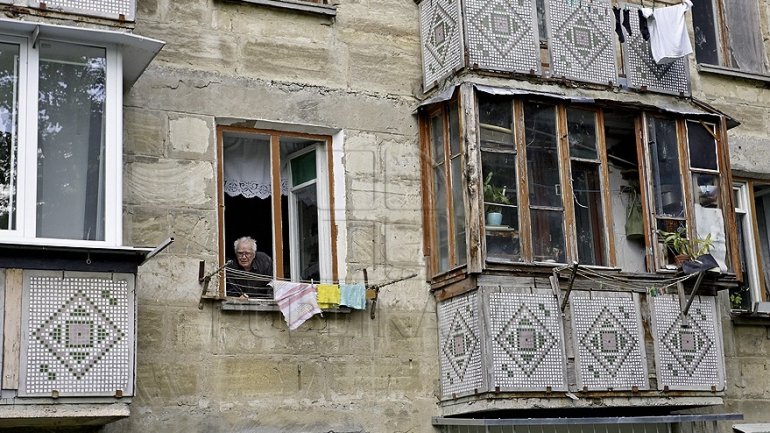 Ghost towns of Moldova: Horror-like neighborhoods and soviet-type living conditions