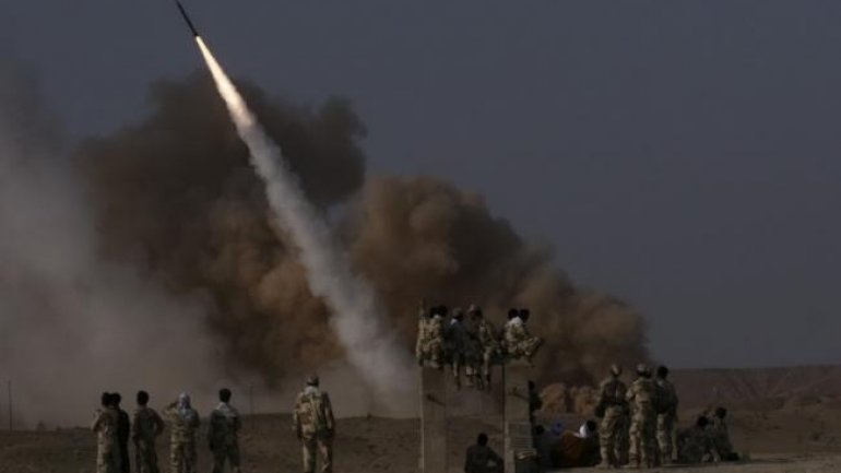 Iran to expand military spending, develop missiles