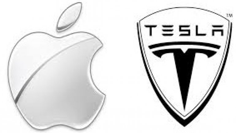 Longtime Apple programmer and Swift creator leaves Apple for Tesla