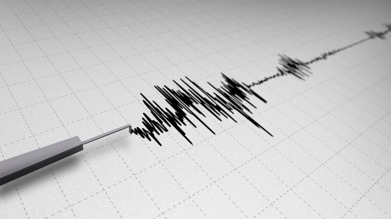 7.9 magnitude earthquake hits western Papua New Guinea