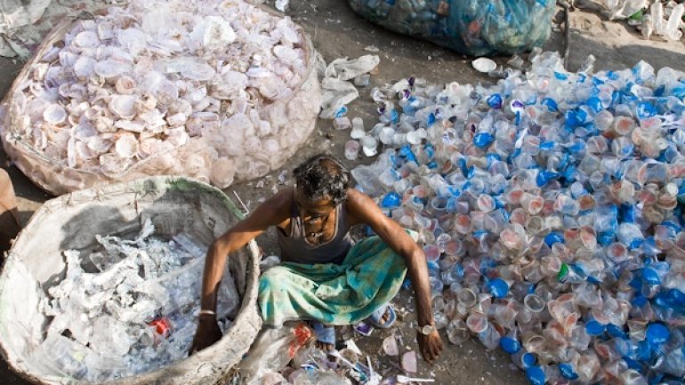 India prohibits all forms of disposable plastic in Delhi area