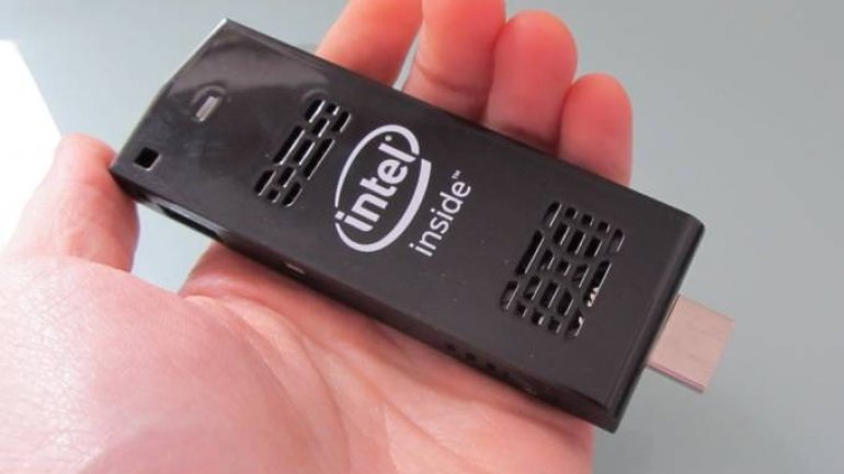 Intel presents smallest computer