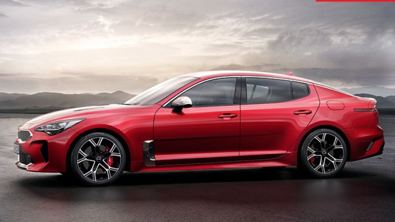 Kia reveals Stinger GT sedan at Detroit Auto Show