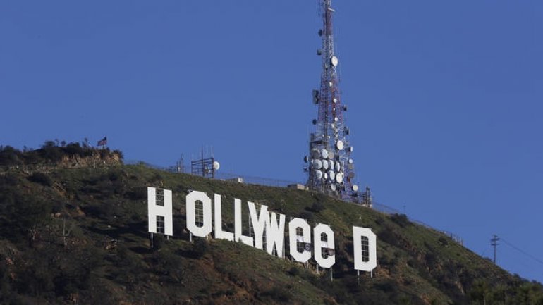 Hollywood sign vandalized to read "Hollyweed" (VIDEO/PHOTO)