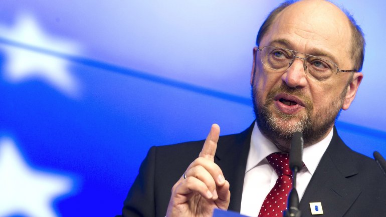 GERMAN ELECTIONS: SPD's new leader Schulz is as popular as Merkel in poll