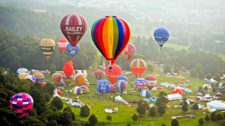 Switzerland hosts International Balloon Festival (VIDEO)