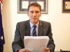 Cory Bernardi: Australian senator defects to launch right-wing party