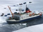 Ice-locked ship to drift over North Pole