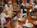 Parents UNHAPPY with their children's menu in kindergartens