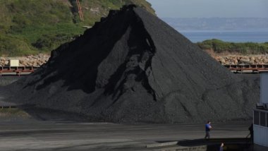 Study: Electric cars and cheap solar panels could stop fossil fuel growth by 2020