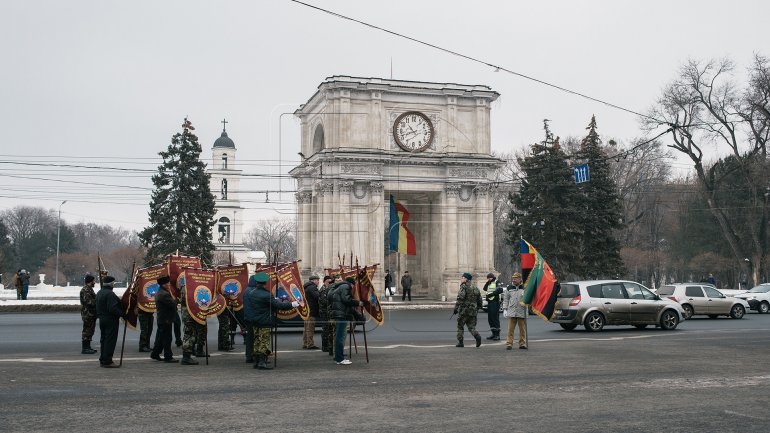 Soldiers killed in Afghan war commemorated in Chisinau (PHOTO)