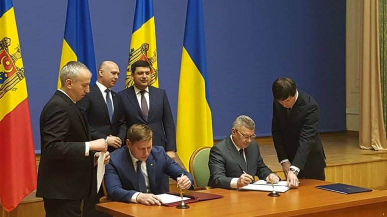 Minister of Internal Affairs SIGNS protocol on bilateral cooperation on border points with Ukraine