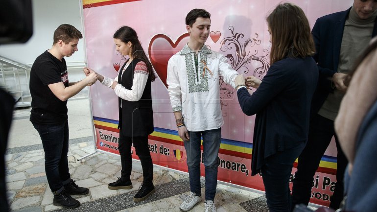 Wedding for a day. "Gheorghe Asachi" High School students celebrate Dragobete (PHOTOREPORT)