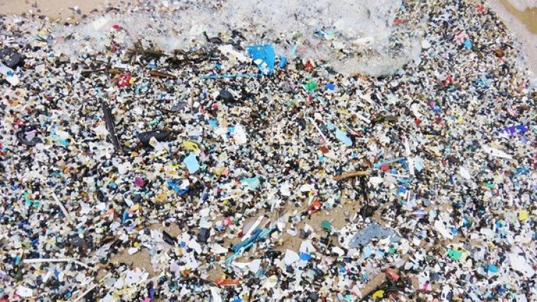 Tiny plastic pellets found on 73% of UK beaches