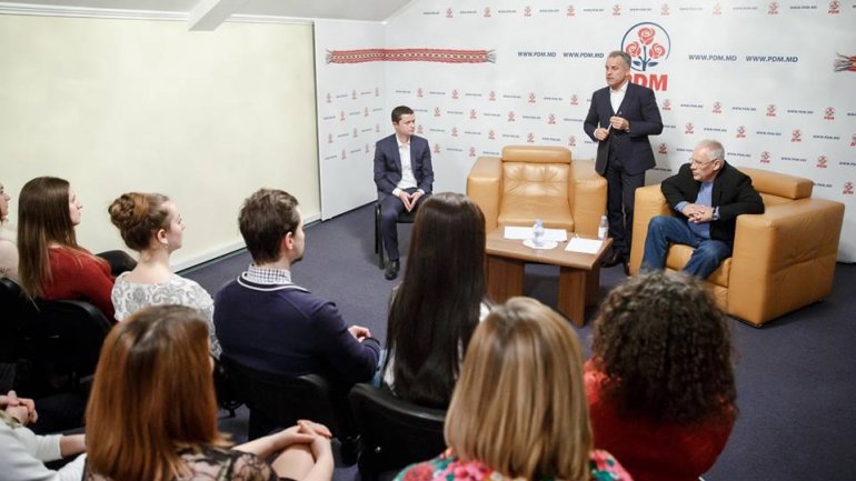 Vlad Plahotniuc held meeting with youth from PDM on occasion of party's 20th anniversary