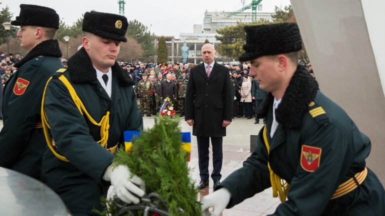 Soldiers killed in Afghan war commemorated in Chisinau (PHOTO)