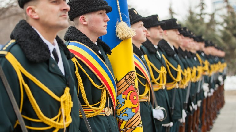 Soldiers killed in Afghan war commemorated in Chisinau (PHOTO)