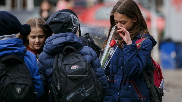 Wedding for a day. "Gheorghe Asachi" High School students celebrate Dragobete (PHOTOREPORT)