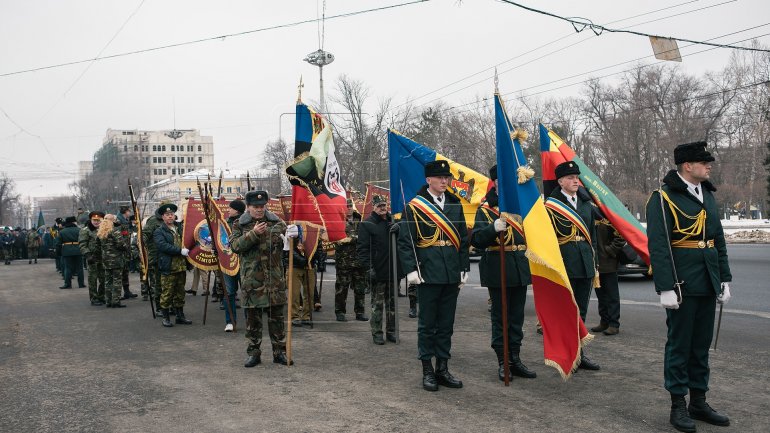 Soldiers killed in Afghan war commemorated in Chisinau (PHOTO)