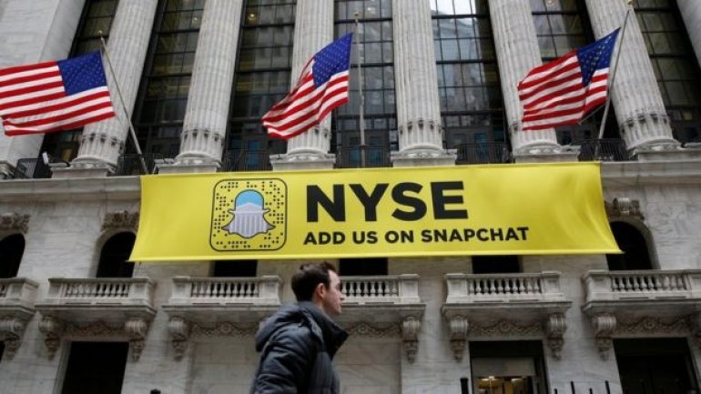 Snapchat reveals plans for US stock market listing