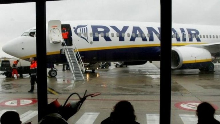 Ryanair is a "victim of its own niceness"