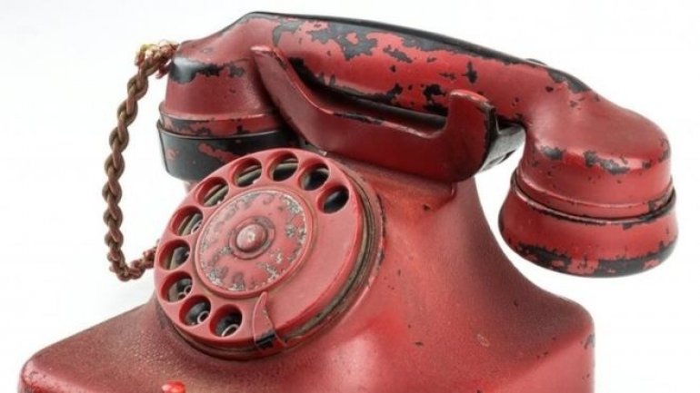 Hitler's phone sold for $243,000 at US auction