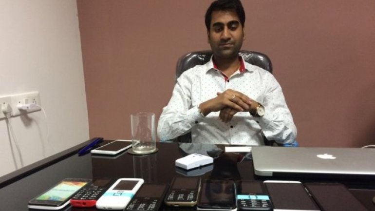 India police arrest "world's cheapest smartphone" firm boss