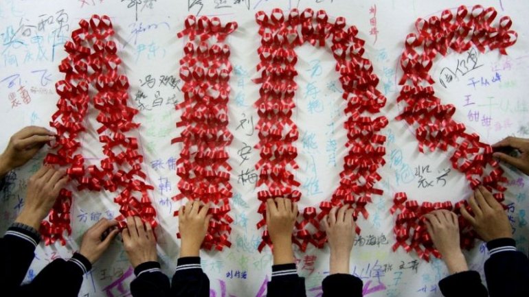 China boasts of combating AIDS with traditional medicine