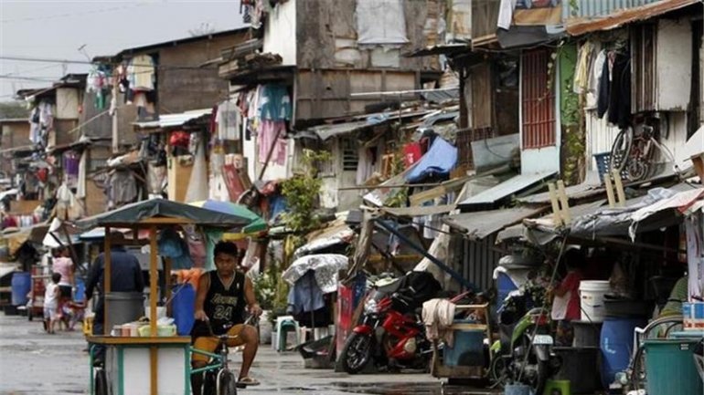 Face of inequality: Four Indonesian men own as much as 100,000 fellow countrymen do