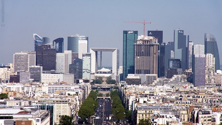 Paris mulls over building skyscrapers to accommodate banks fleeing Brexit