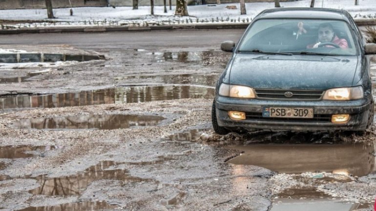 Parking lots in Balti town after winter freeze